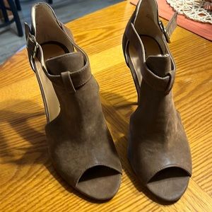 Tan nubuck 3 inch open toe heels with side buckle